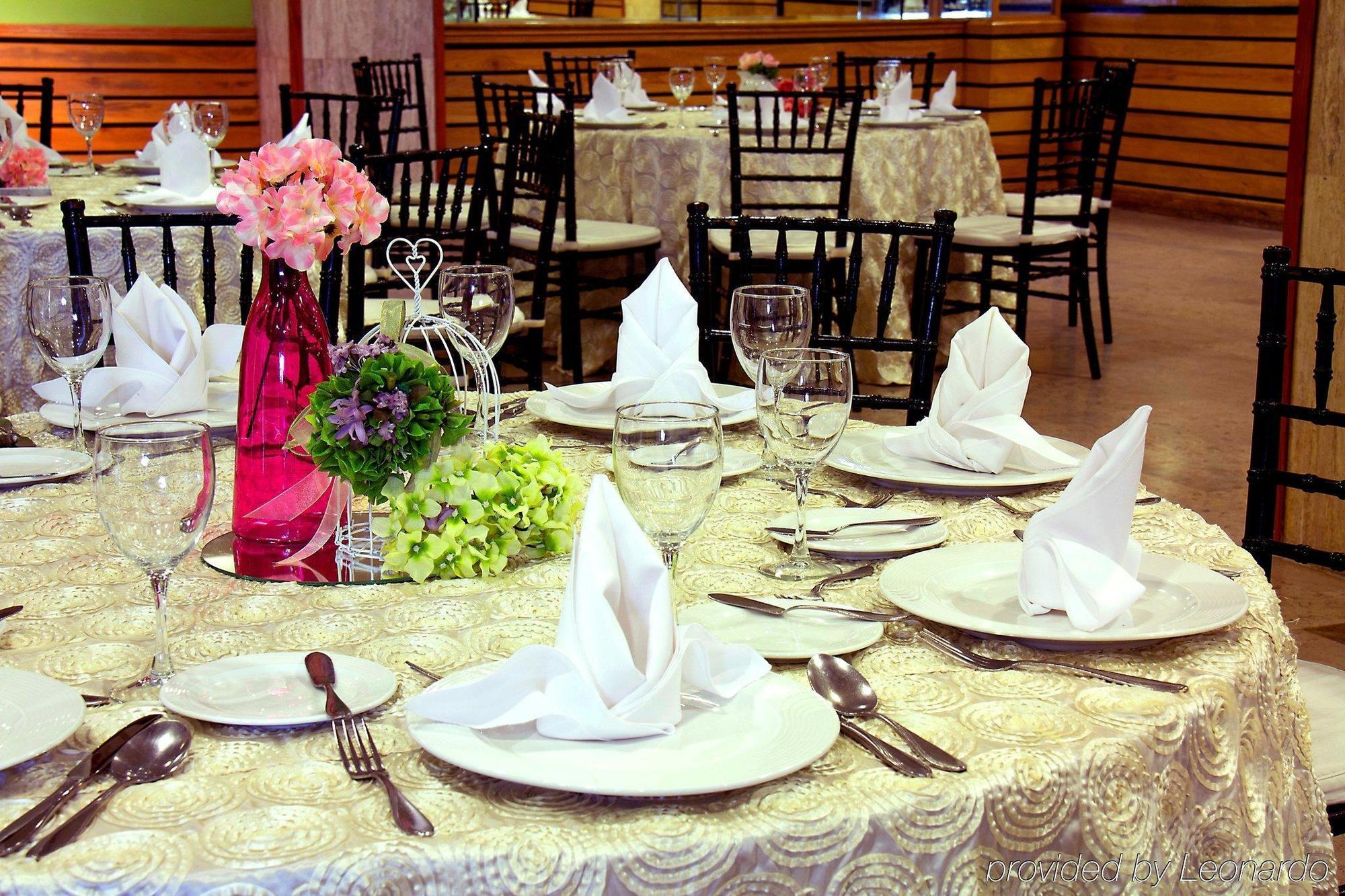 Travohotel Monterrey Historico Zewnętrze zdjęcie