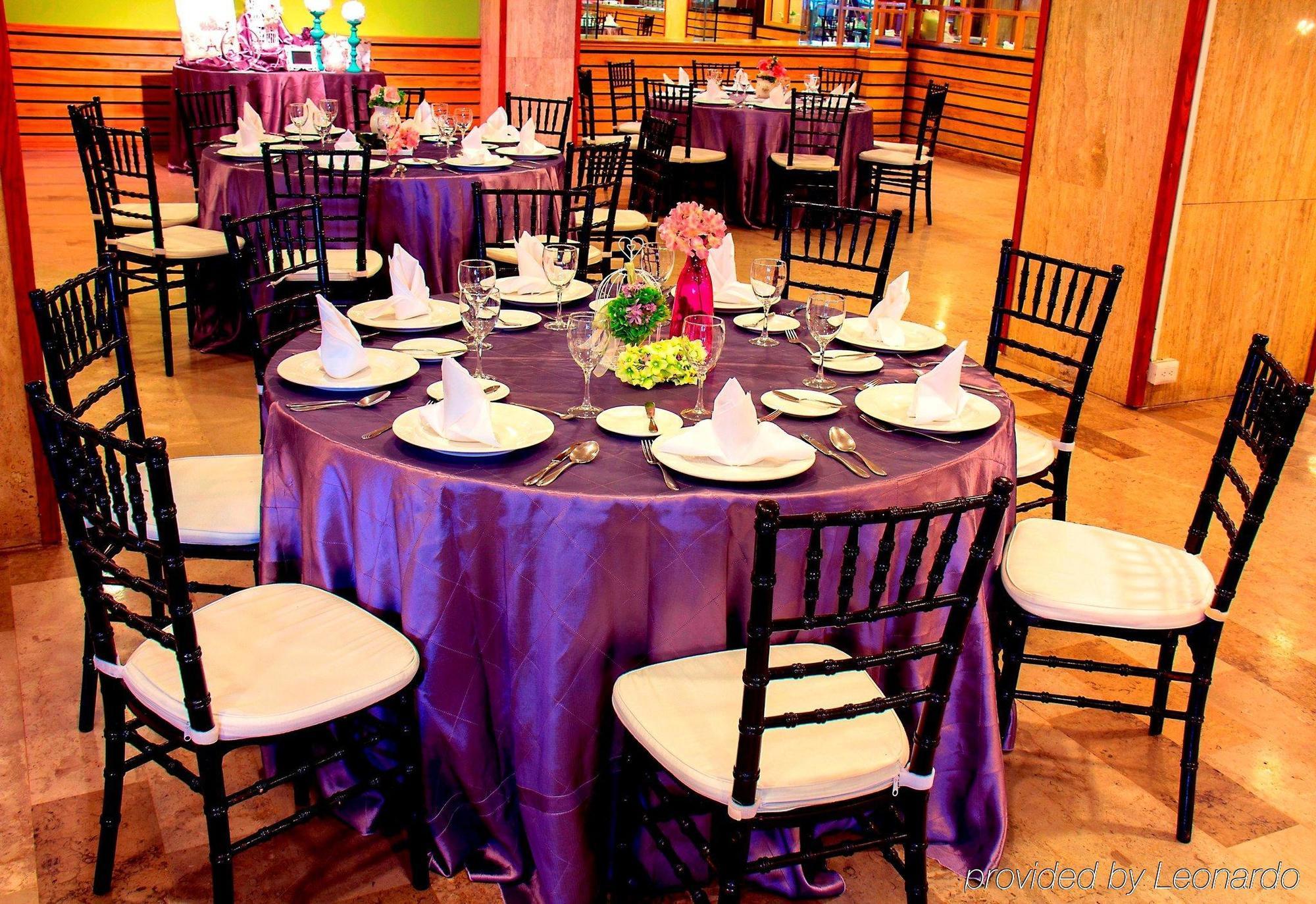 Travohotel Monterrey Historico Zewnętrze zdjęcie